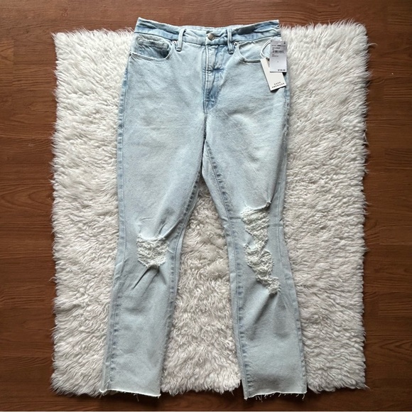 Good American Denim - NWT Good American "Good Classic" Skinnyish/Straight High Rise Jeans with Raw Hem
